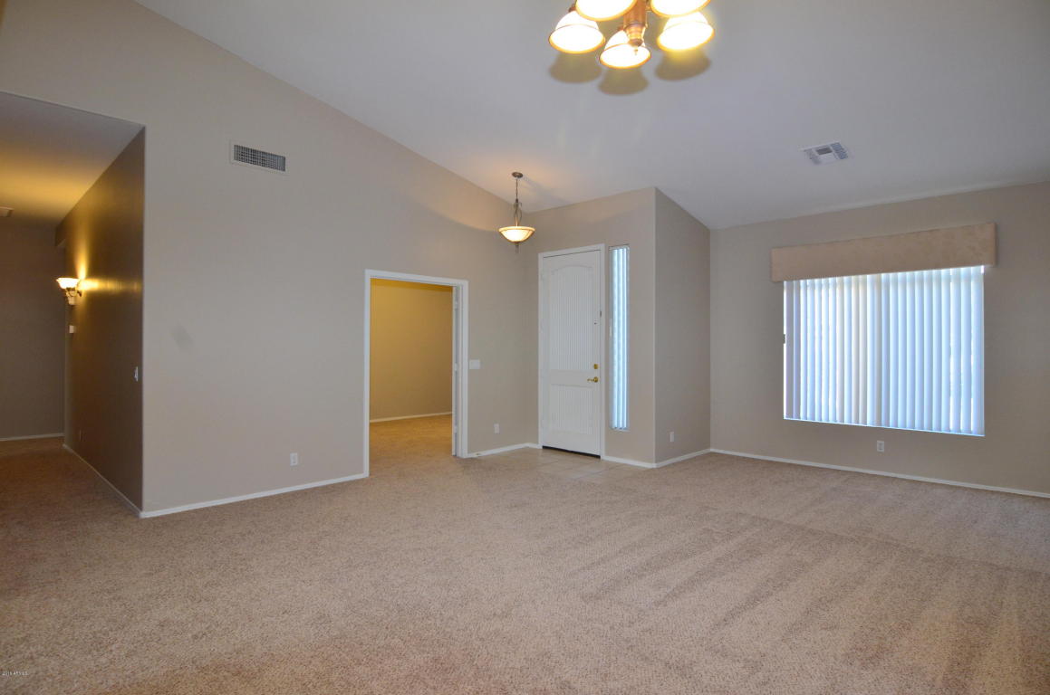 4089 E Aspen Way, Gilbert, AZ 85234 photo 2