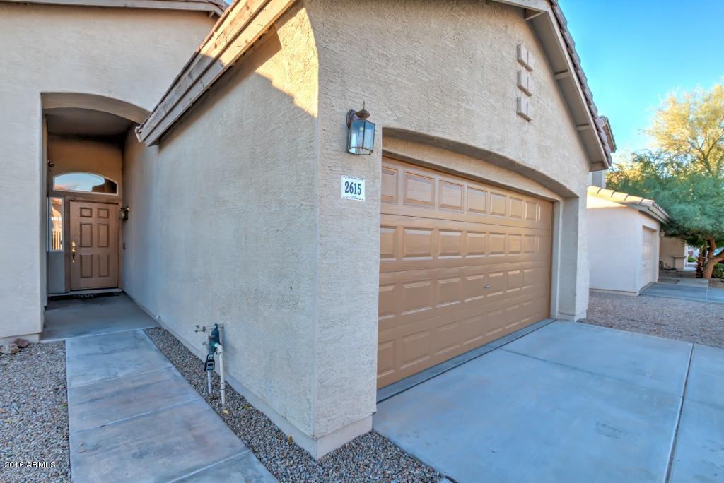 2615 E Brooks St, Gilbert, AZ 85296 photo 2