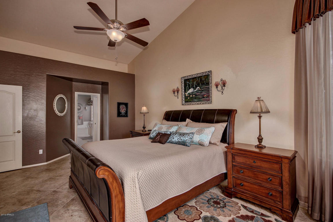 9524 E Knoll Cir, Mesa, AZ 85207 photo 17