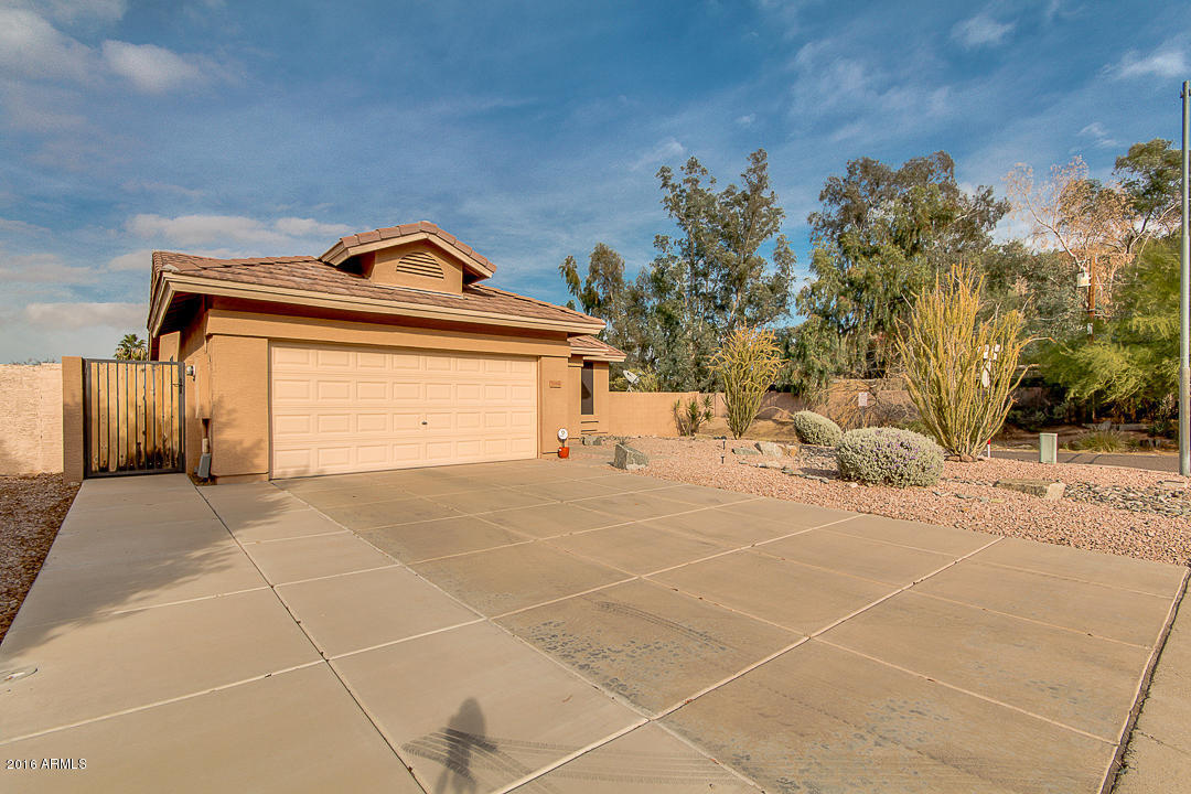 2146 E Behrend Dr, Phoenix, AZ 85024 photo 3