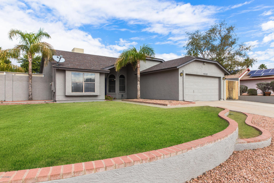 1302 E Wescott Dr, Phoenix, AZ 85024 photo 3