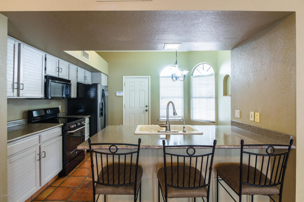 1302 E Wescott Dr, Phoenix, AZ 85024 photo 4