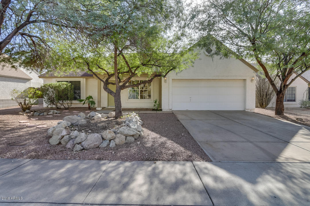 1001 E Oraibi Dr, Phoenix, AZ 85024 photo 1