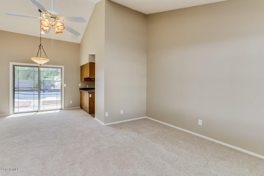 1001 E Oraibi Dr, Phoenix, AZ 85024 photo 2