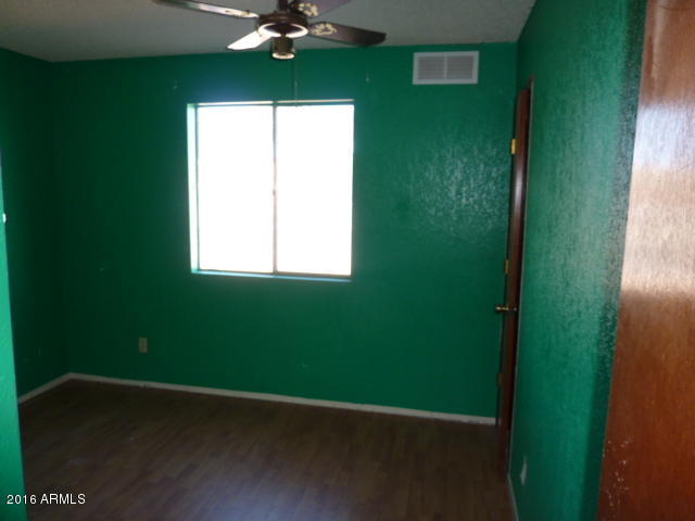 121 S Main Dr, Apache Junction, AZ 85120 photo 5