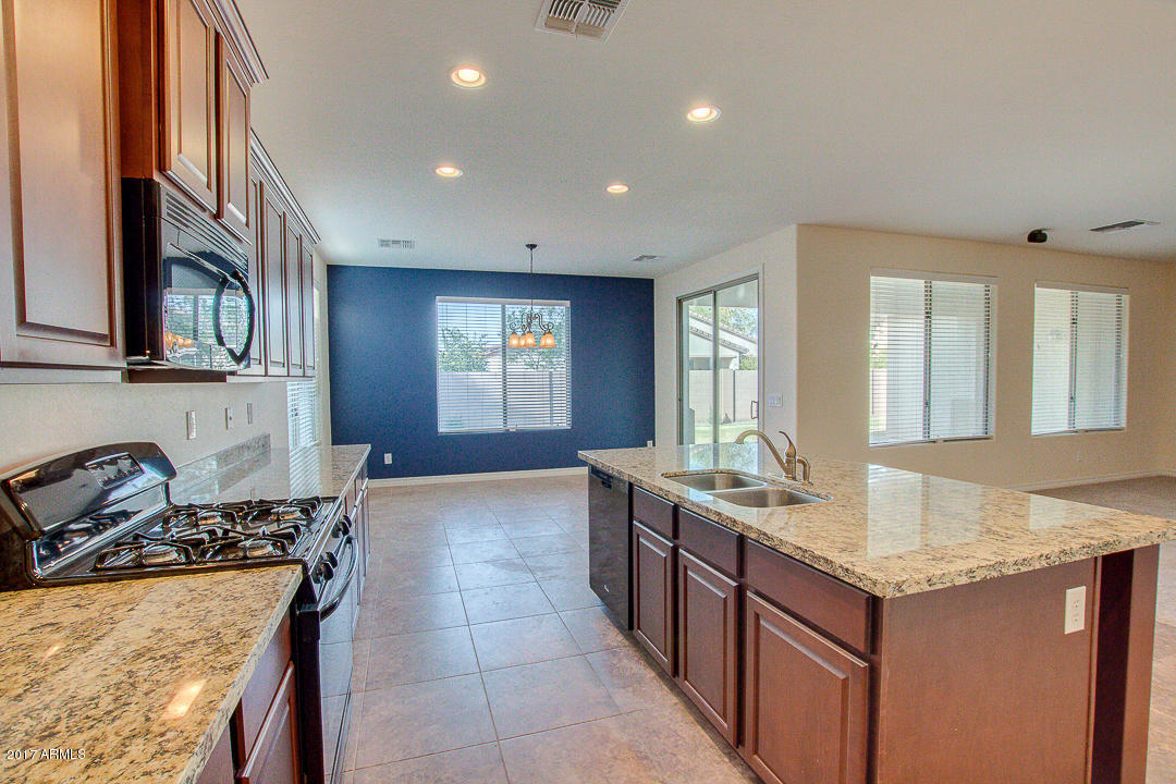2514 E Donato Dr, Gilbert, AZ 85298 photo 11