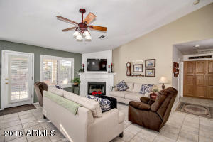 2033 E Marquette Dr, Gilbert, AZ 85234 photo 9