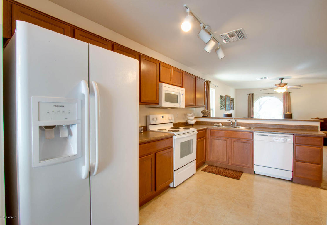 2300 E Cochise Ave, Apache Junction, AZ 85119 photo 12