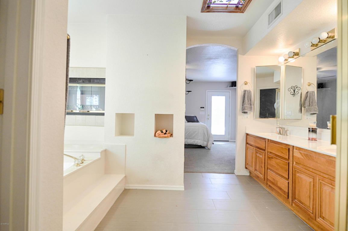 601 E Paradise Ln, Phoenix, AZ 85022 photo 42
