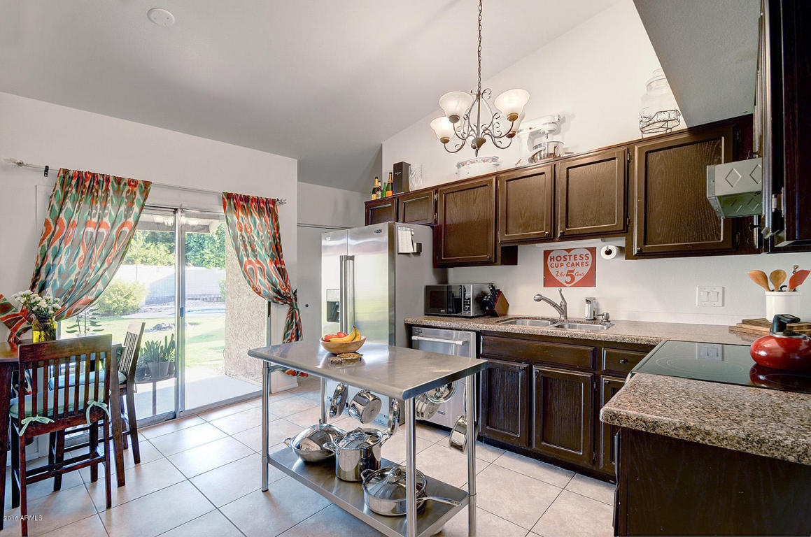 318 E Sequoia Dr, Phoenix, AZ 85024 photo 9