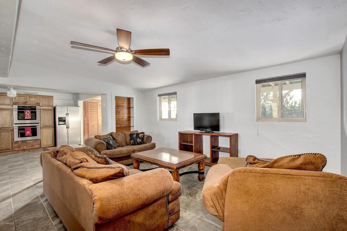 3237 E Monte Vista Rd, Phoenix, AZ 85008 photo 9
