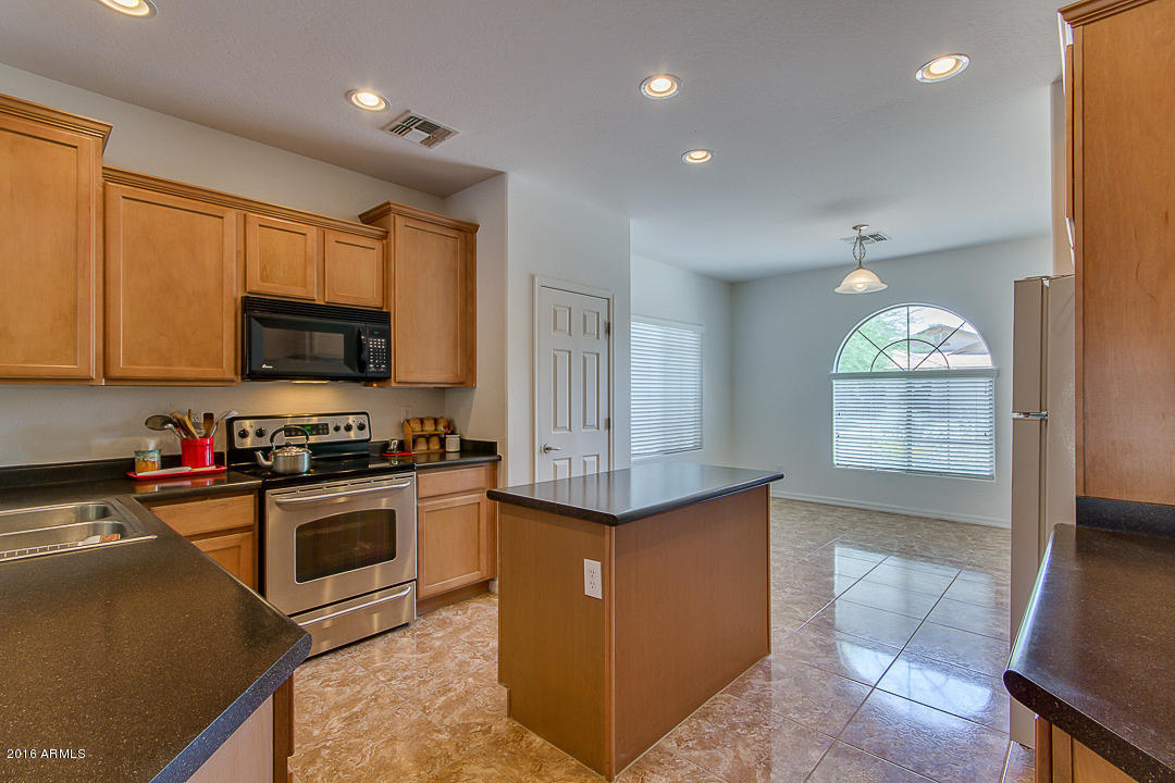 5306 W Hackamore Dr, Phoenix, AZ 85083 photo 7