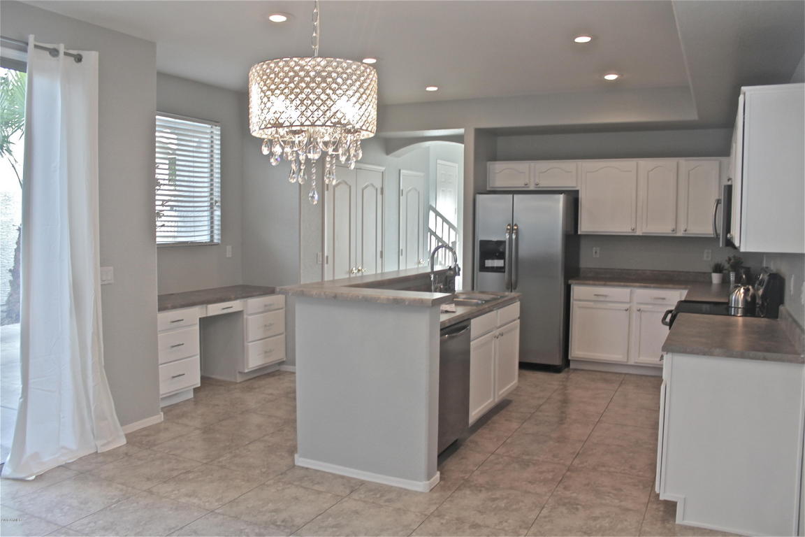 5258 E Hilton Ave, Mesa, AZ 85206 photo 2