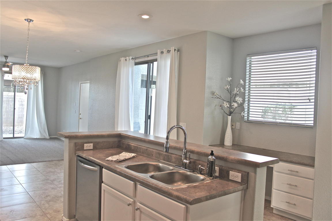 5258 E Hilton Ave, Mesa, AZ 85206 photo 3