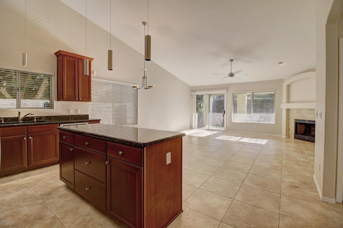 5065 E Paseo Way, Phoenix, AZ 85044 photo 9