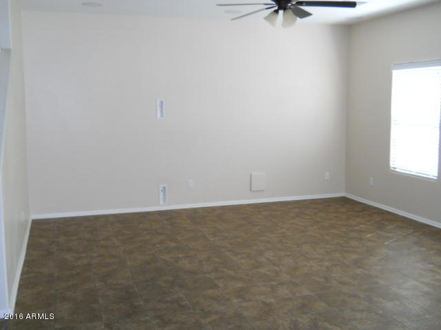 952 S Hawk Ln, Gilbert, AZ 85296 photo 6