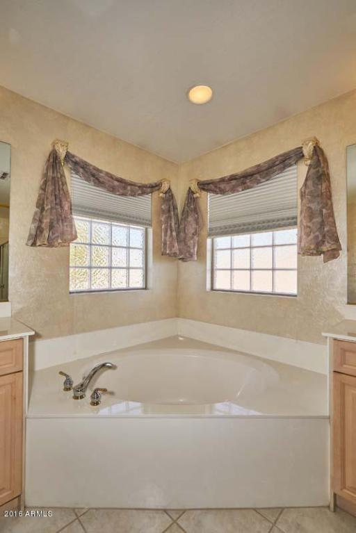 814 E Krista Way, Tempe, AZ 85284 photo 8