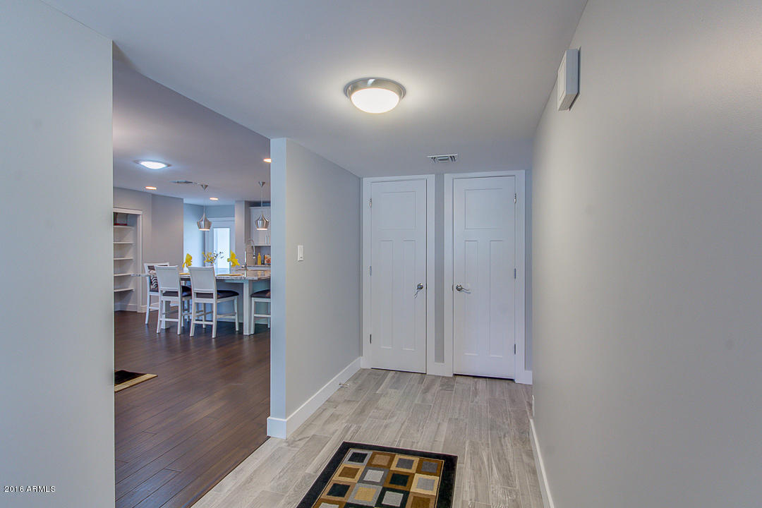 801 E Desert Park Ln, Phoenix, AZ 85020 photo 6