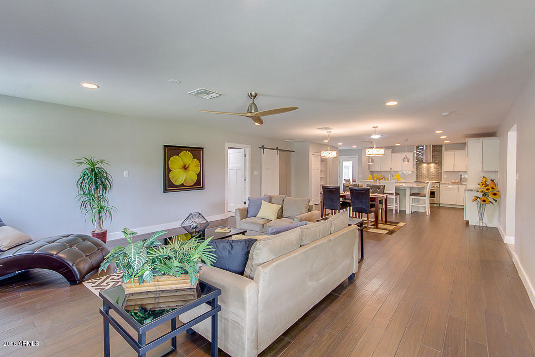 801 E Desert Park Ln, Phoenix, AZ 85020 photo 13