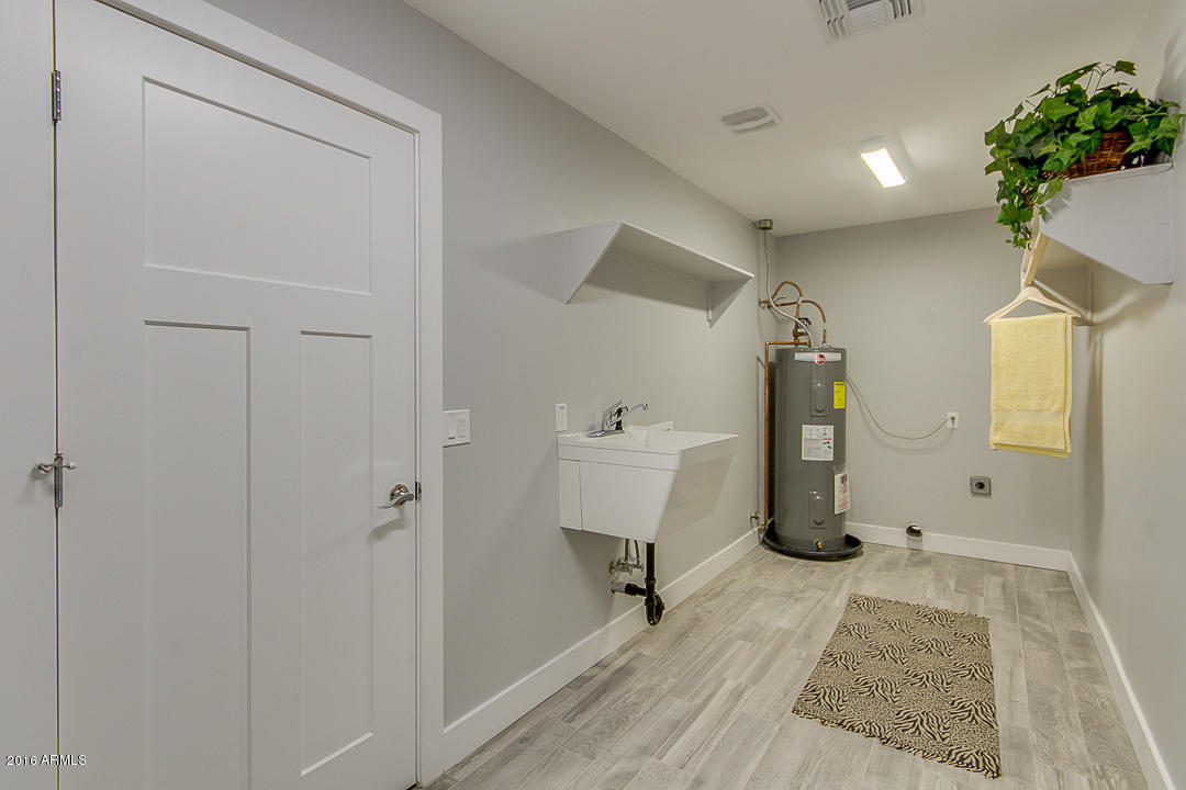 801 E Desert Park Ln, Phoenix, AZ 85020 photo 62