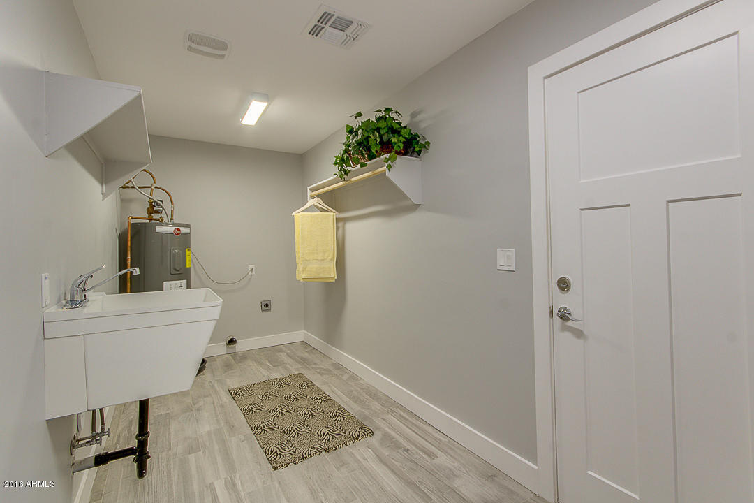 801 E Desert Park Ln, Phoenix, AZ 85020 photo 63