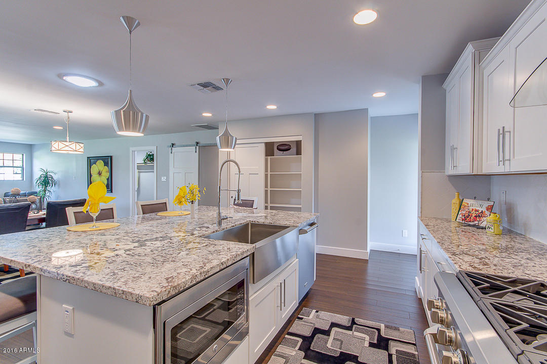 801 E Desert Park Ln, Phoenix, AZ 85020 photo 29