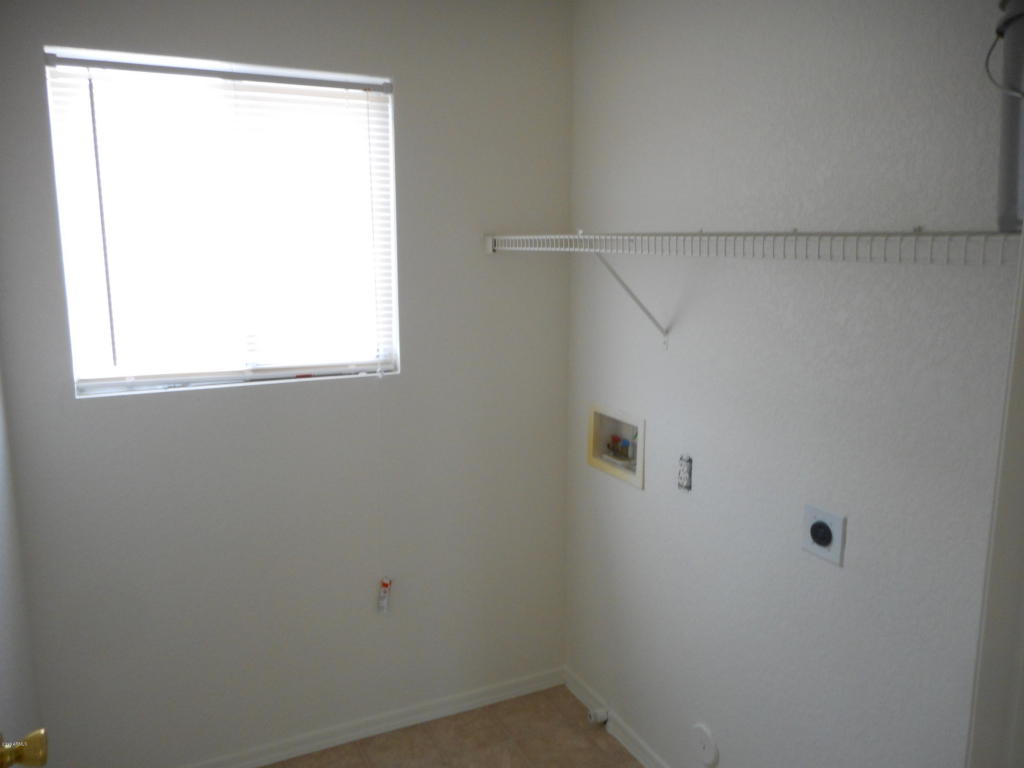 1209 E Grenadine Rd, Phoenix, AZ 85040 photo 14