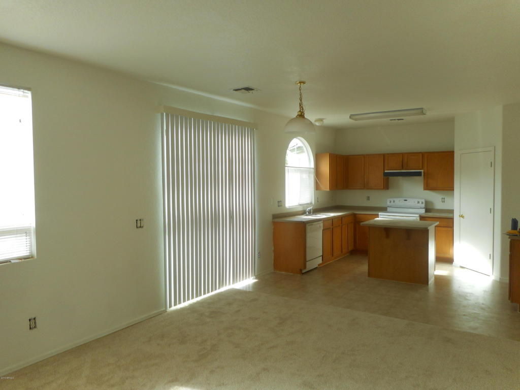1209 E Grenadine Rd, Phoenix, AZ 85040 photo 4