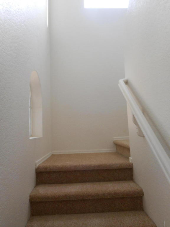 1209 E Grenadine Rd, Phoenix, AZ 85040 photo 7