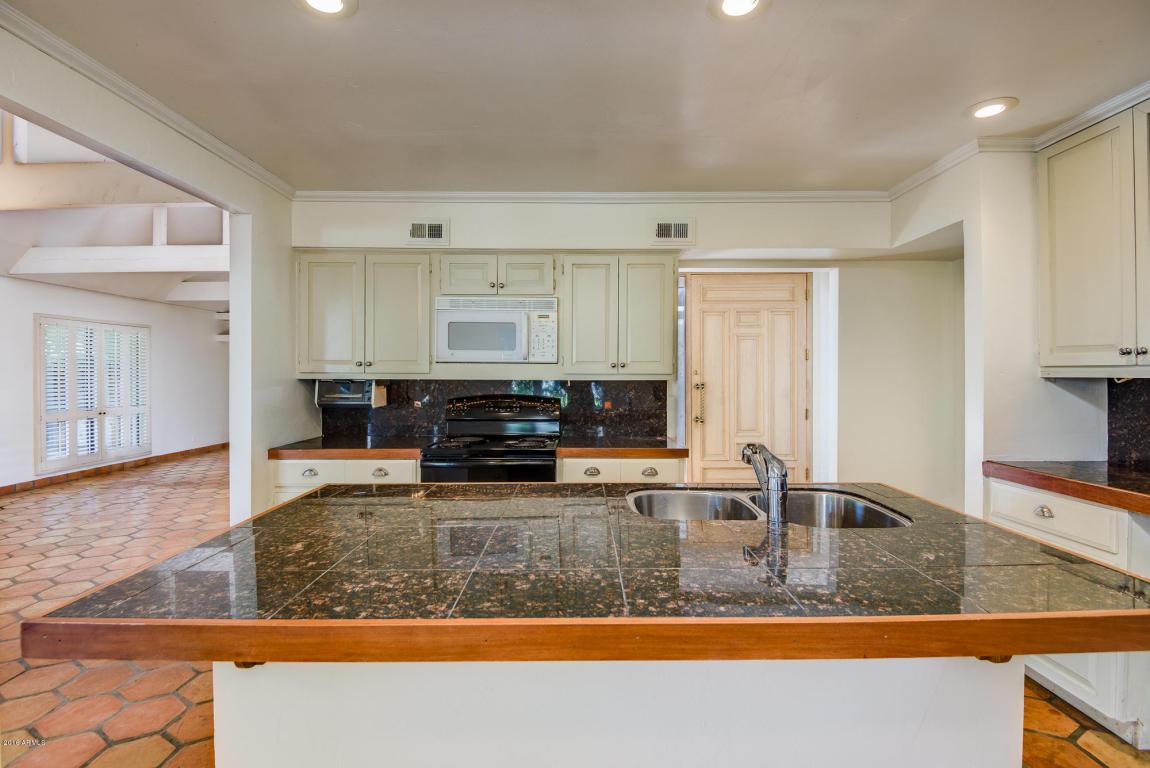 7035 N Barbados Pl, Phoenix, AZ 85021 photo 6