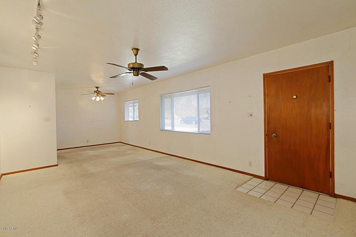 3424 N 43rd Pl, Phoenix, AZ 85018 photo 9