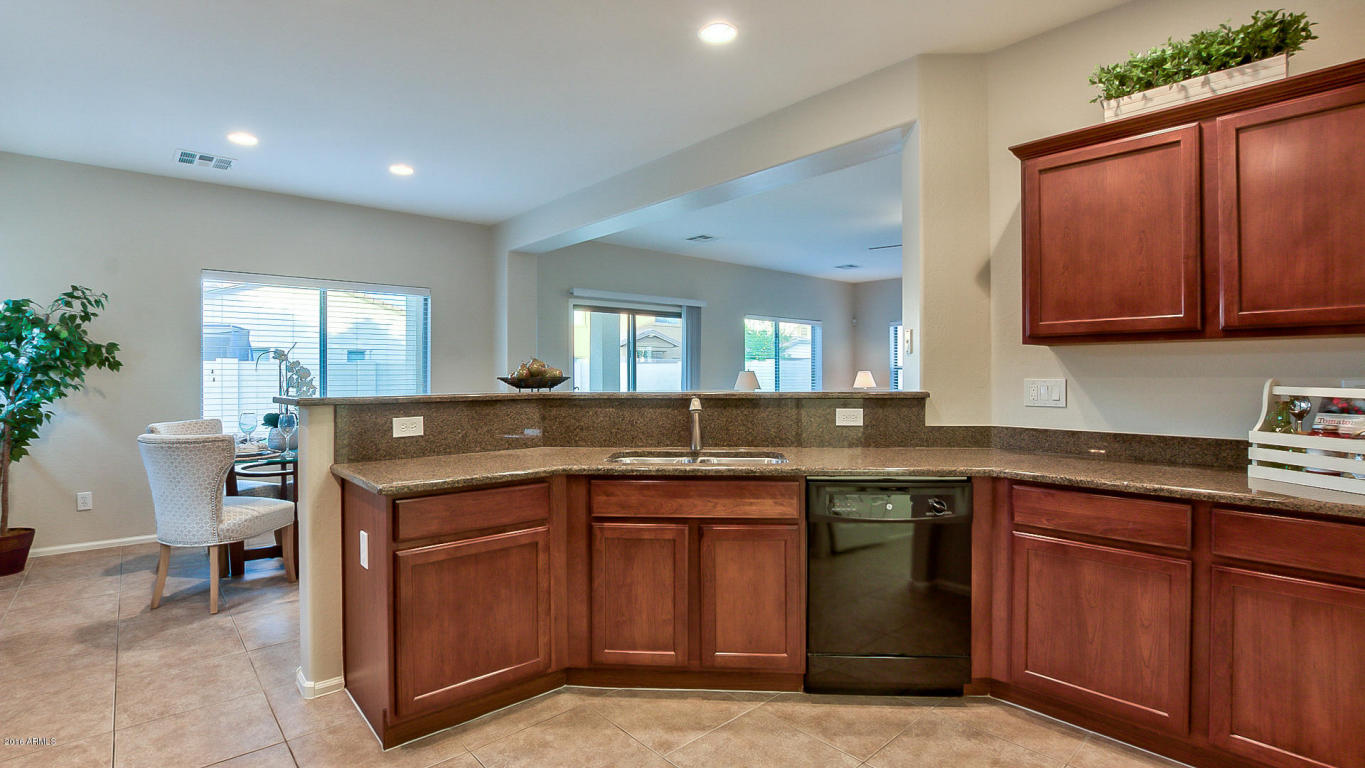 4236 E Cotton Ct, Gilbert, AZ 85234 photo 24