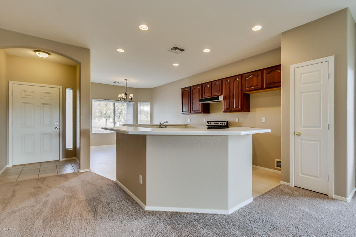 3741 E Derringer Way, Gilbert, AZ 85297 photo 4