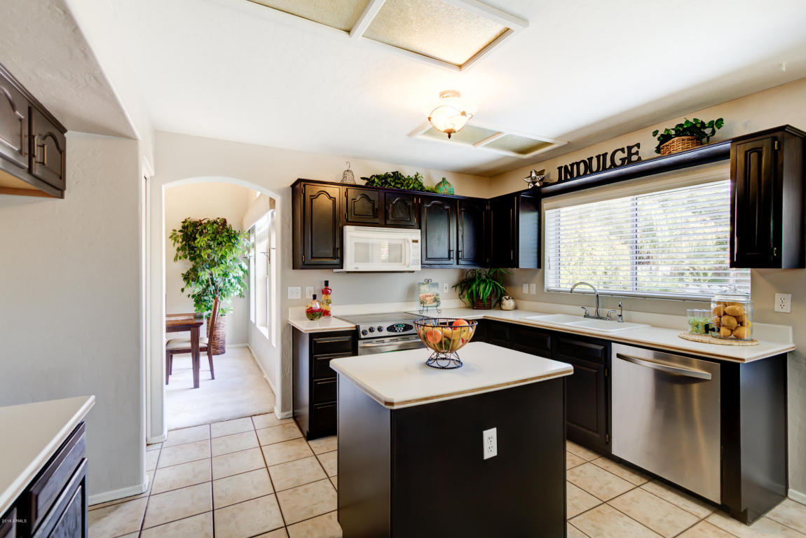 809 S Lagoon Dr, Gilbert, AZ 85233 photo 14