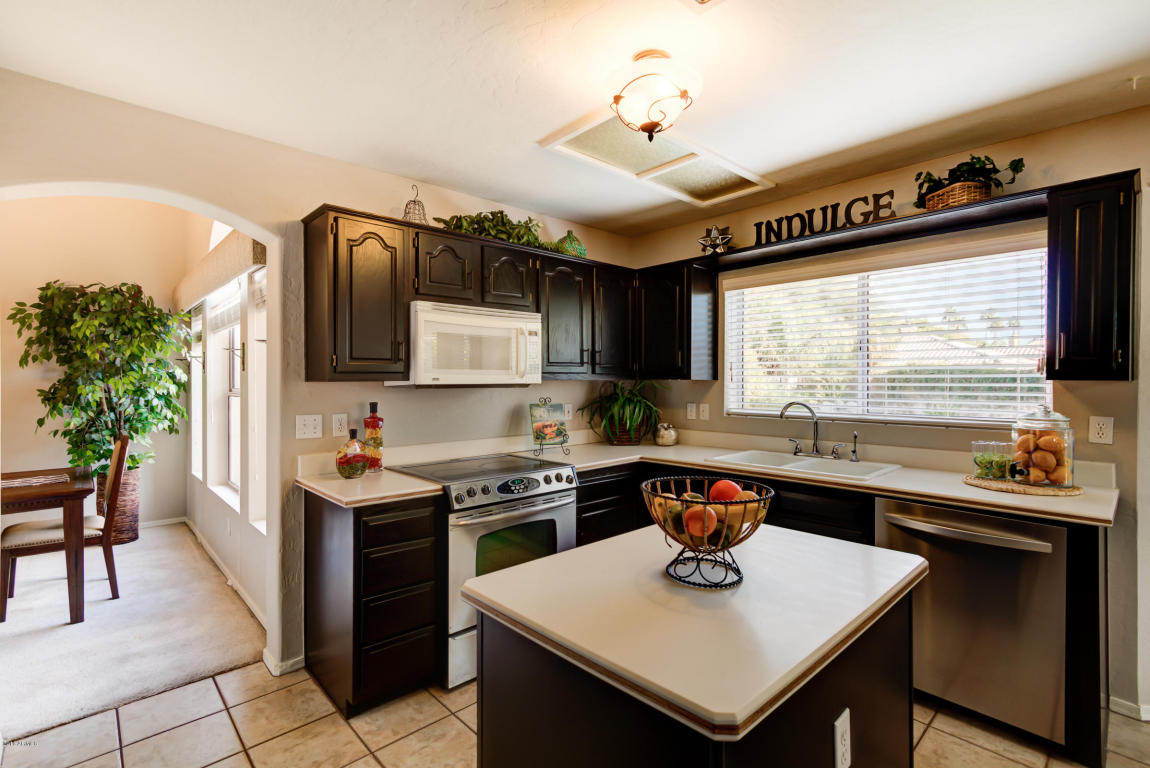 809 S Lagoon Dr, Gilbert, AZ 85233 photo 16