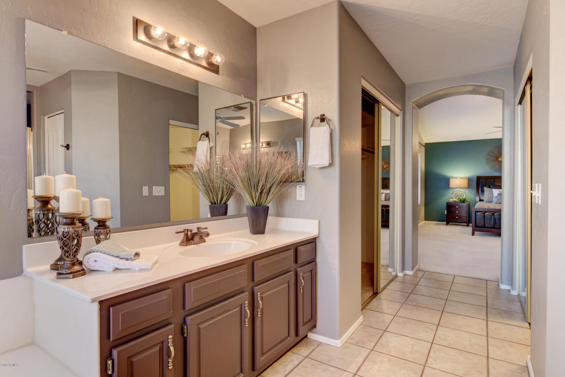809 S Lagoon Dr, Gilbert, AZ 85233 photo 39