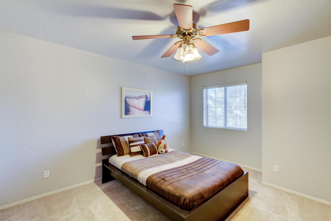 809 S Lagoon Dr, Gilbert, AZ 85233 photo 43