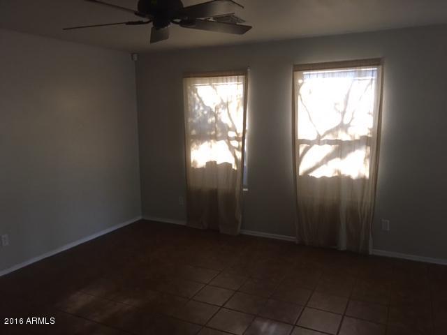 692 S Roca St, Gilbert, AZ 85296 photo 2