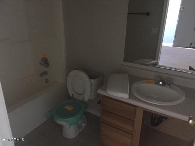 692 S Roca St, Gilbert, AZ 85296 photo 8