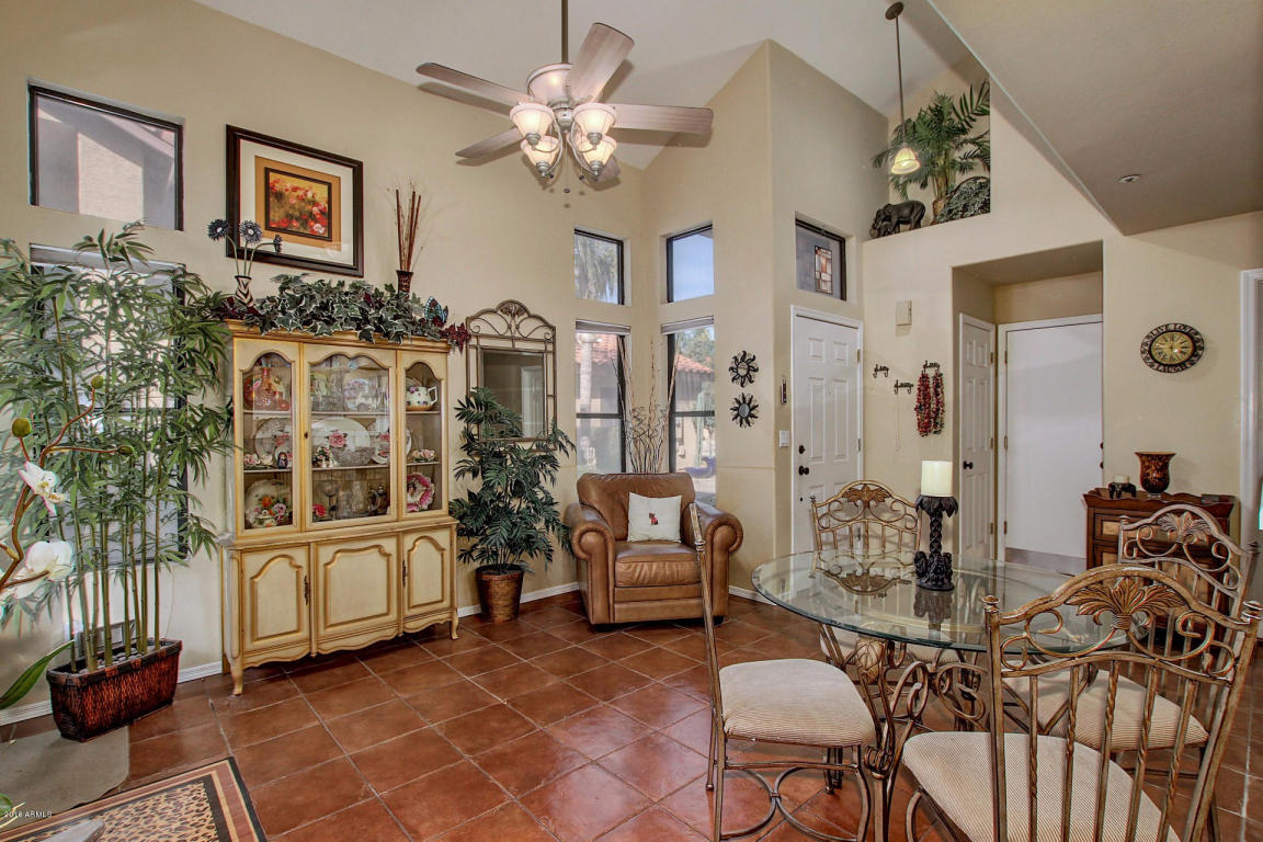 1123 W Mango Dr, Gilbert, AZ 85233 photo 6