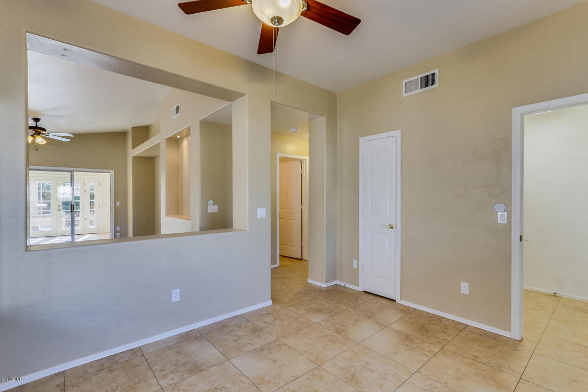 605 E Cantebria Dr, Gilbert, AZ 85296 photo 9