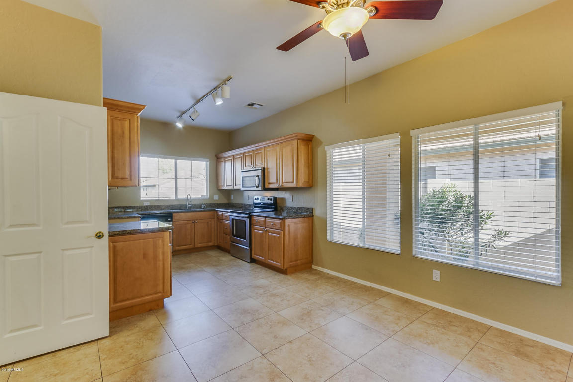 605 E Cantebria Dr, Gilbert, AZ 85296 photo 7