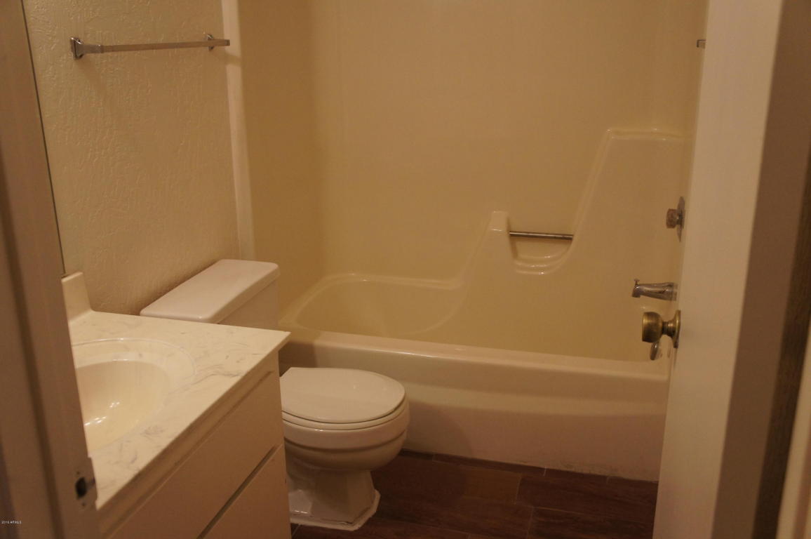  5140 E Holly St, Phoenix, AZ 85008 photo 7