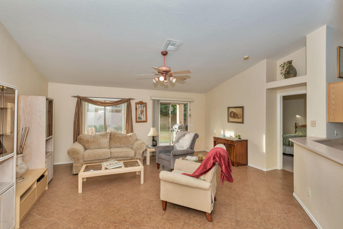 521 E Palomino Dr, Gilbert, AZ 85296 photo 4