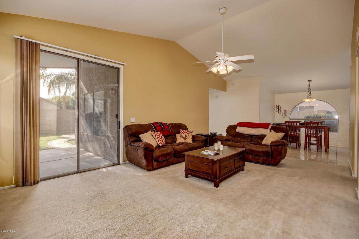1805 Erie St, Gilbert, AZ 85295 photo 4