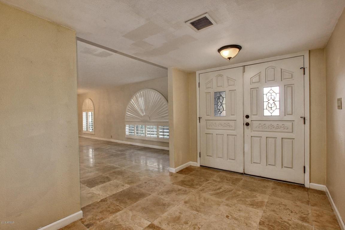 121 W Interlacken Dr, Phoenix, AZ 85023 photo 4
