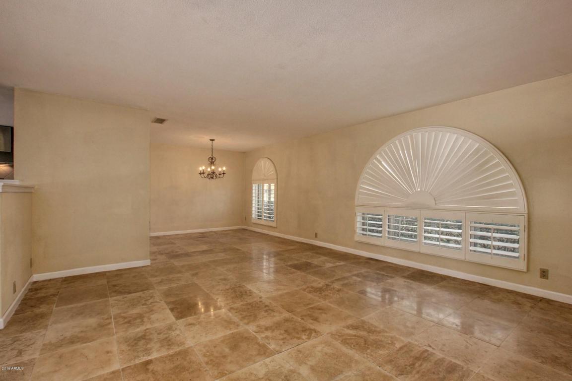 121 W Interlacken Dr, Phoenix, AZ 85023 photo 6