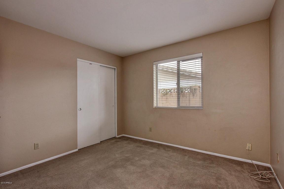 121 W Interlacken Dr, Phoenix, AZ 85023 photo 10