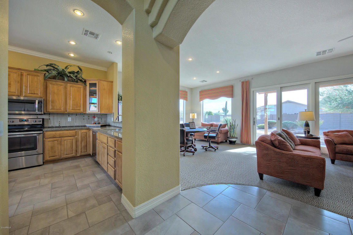 11241 E Lakeview Cir, Mesa, AZ 85209 photo 3