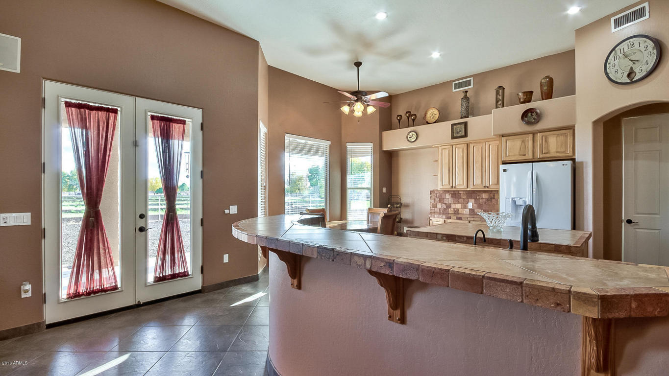 621 E Del Rio St, Gilbert, AZ 85295 photo 19